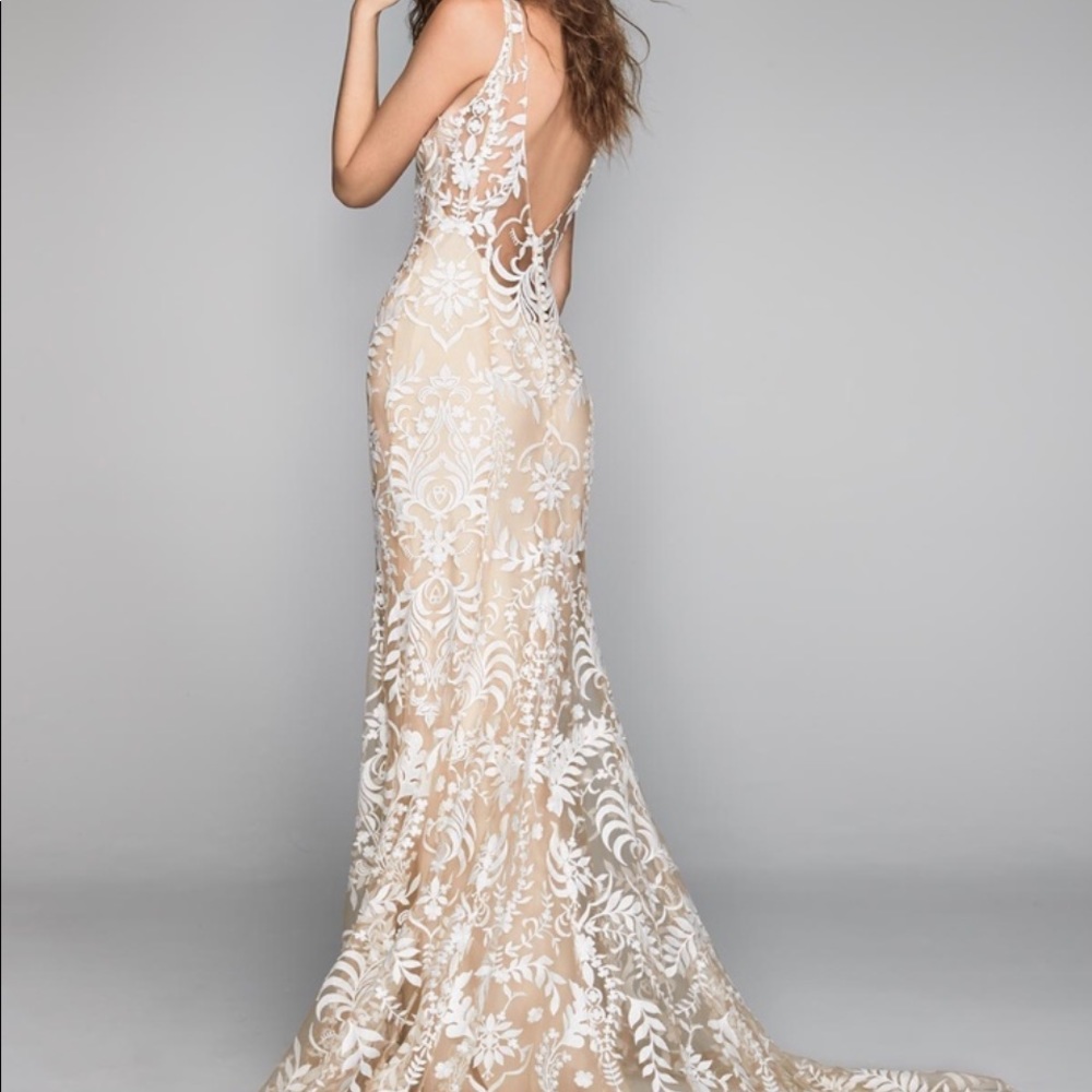 ✨Brand New✨ Corella by Willowby Wedding Dress
